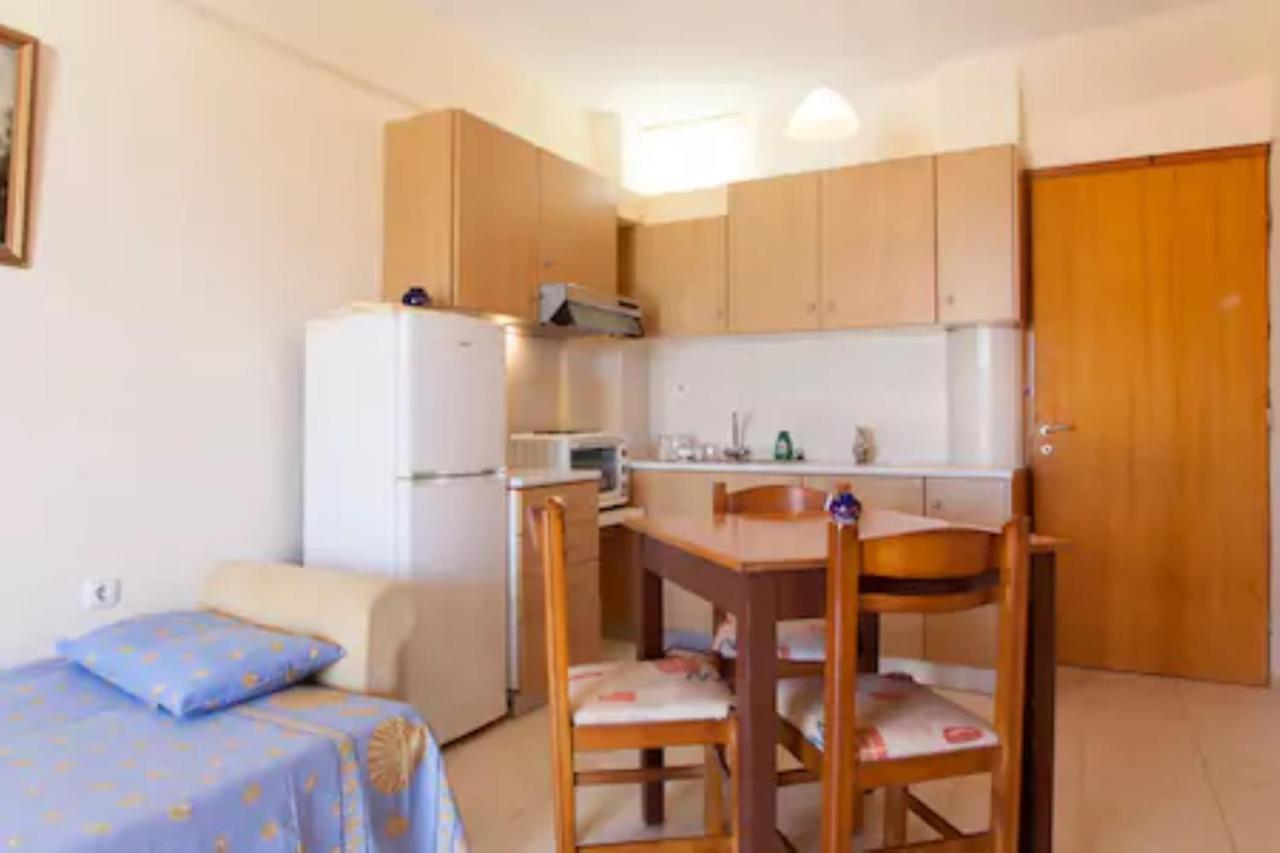 סיטייה Makis Apartments מראה חיצוני תמונה