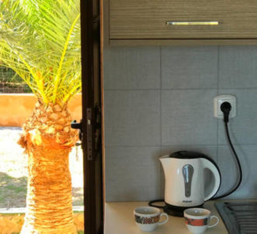 סיטייה Makis Apartments מראה חיצוני תמונה