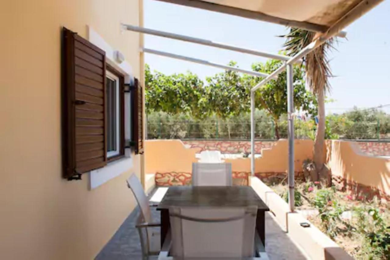 סיטייה Makis Apartments מראה חיצוני תמונה
