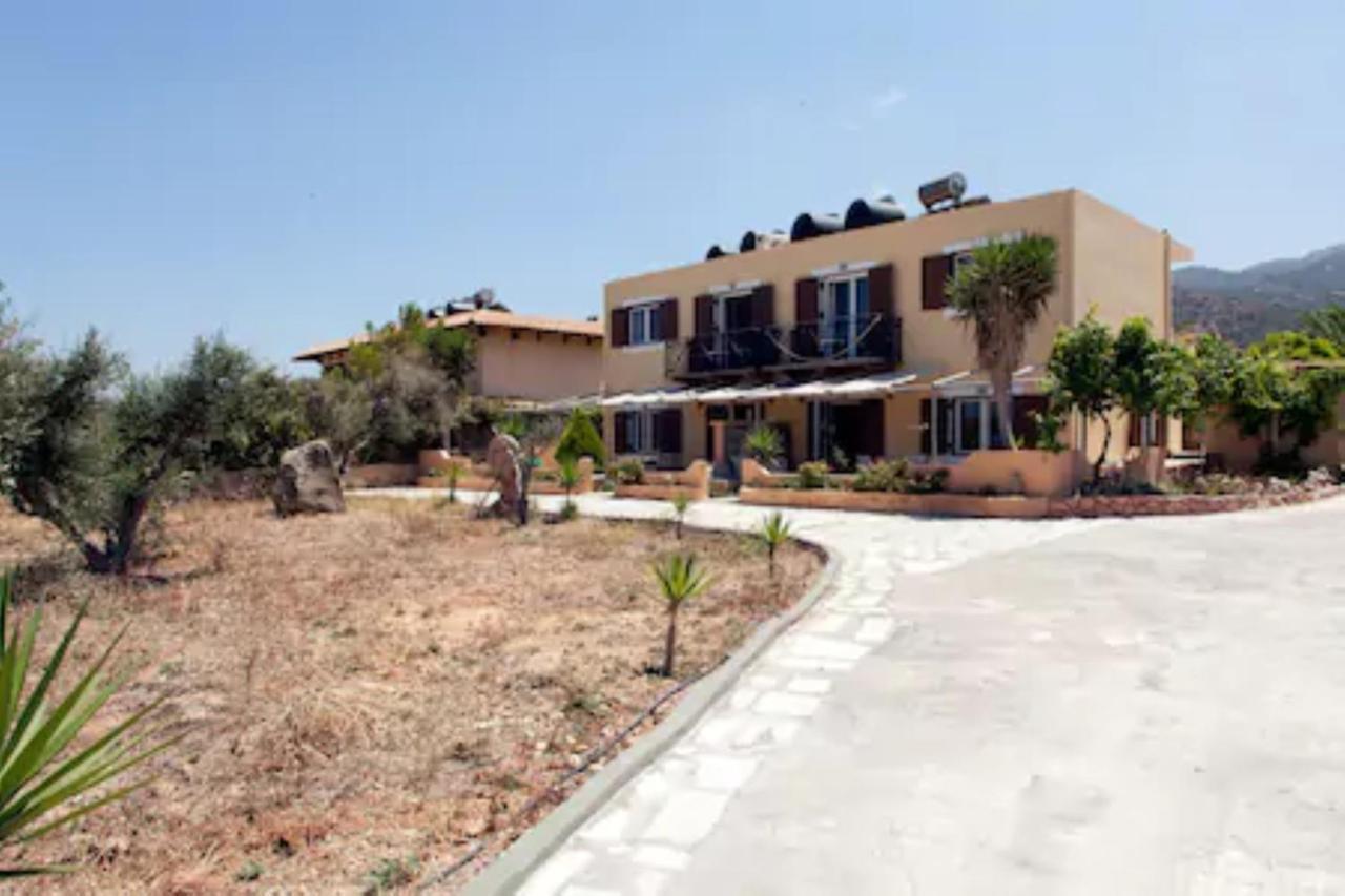 סיטייה Makis Apartments מראה חיצוני תמונה
