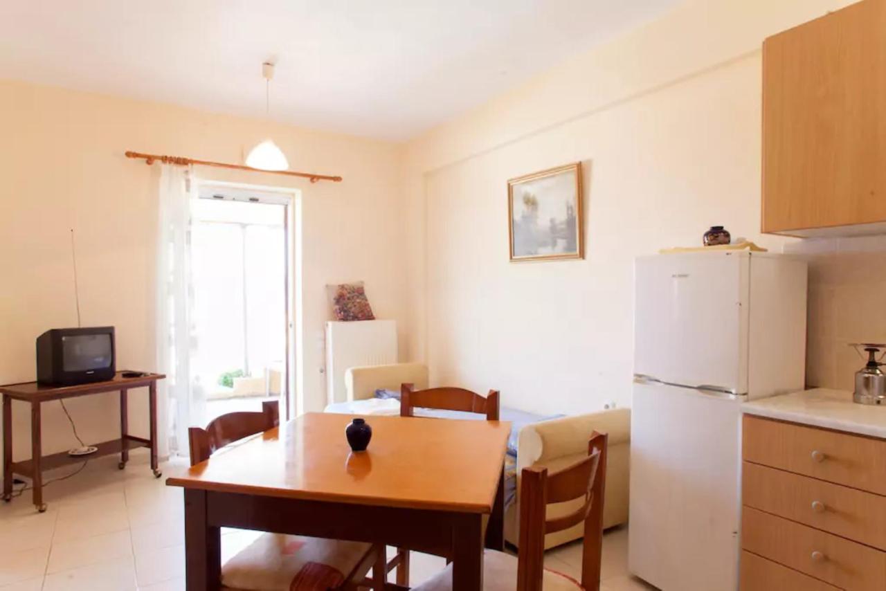 סיטייה Makis Apartments מראה חיצוני תמונה